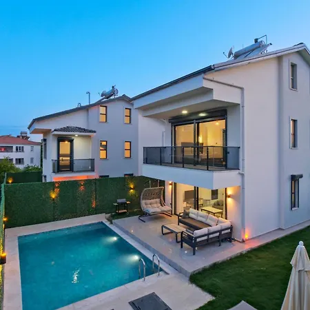 Efe Villa Seydiler